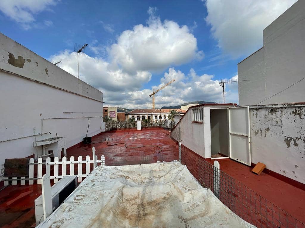 5 bedroom Townhouse for sale in Pego - € 220,000 (Ref: 9484920)