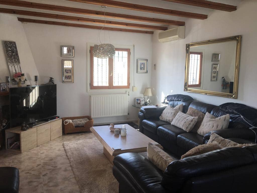 3 chambre Villa/Maison à vendre à Tormos avec garage - 200 000 € (Ref: 9484921)