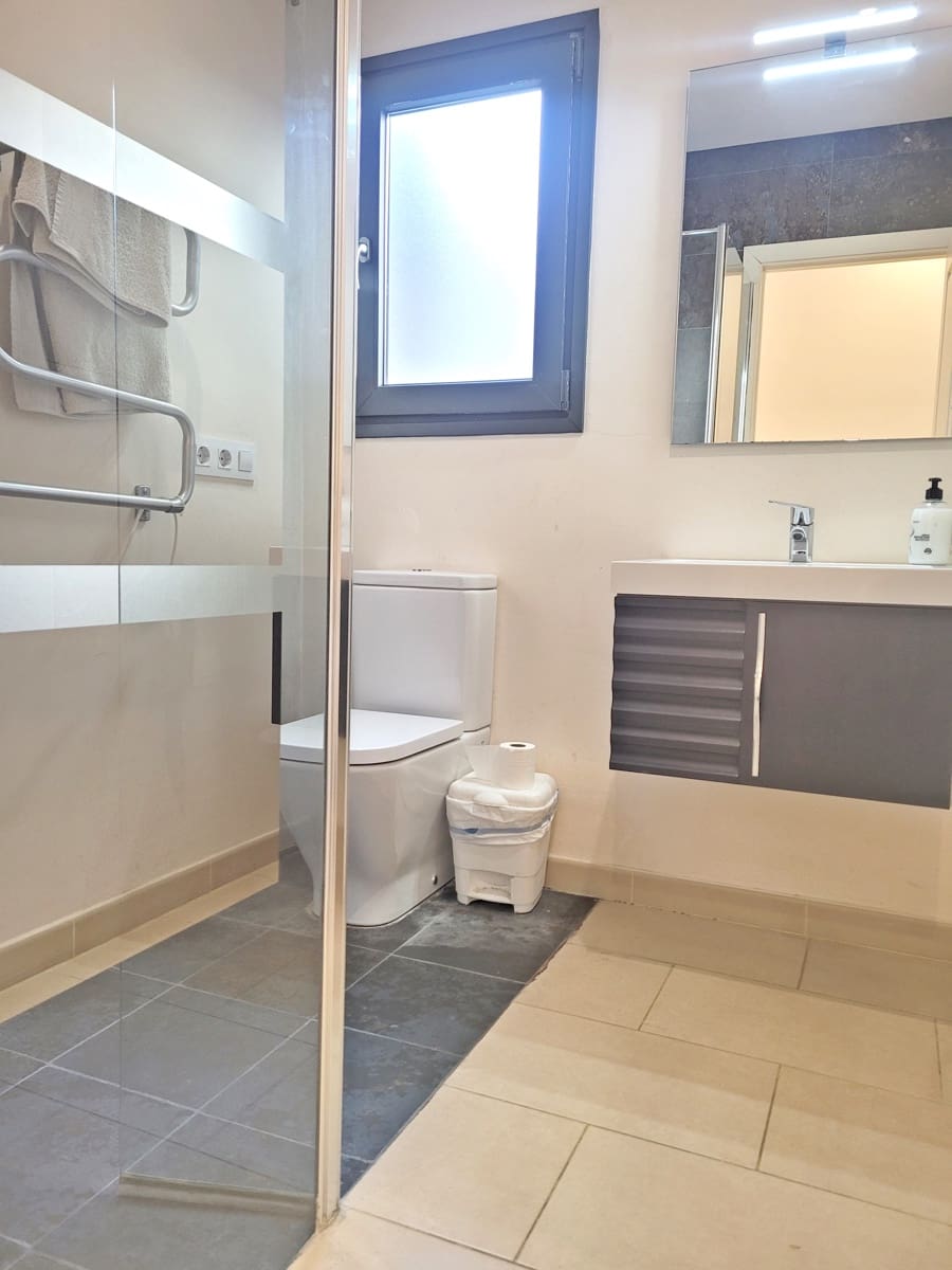 4 makuuhuone Omakotitalo myytävänä paikassa Javea / Xabia mukana 
autotalli - 495 000 € (Ref: 9484926)