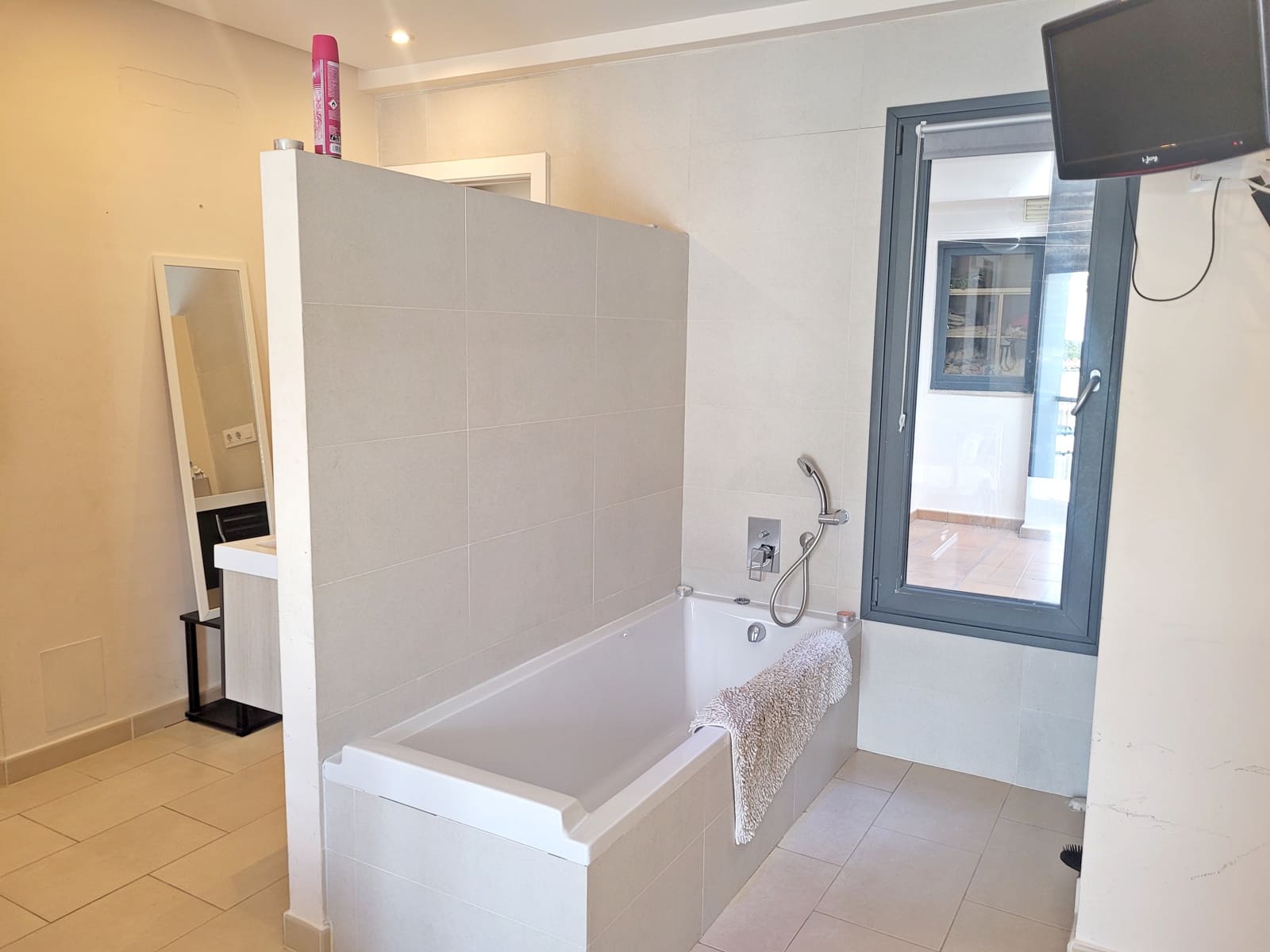 4 makuuhuone Omakotitalo myytävänä paikassa Javea / Xabia mukana 
autotalli - 495 000 € (Ref: 9484926)