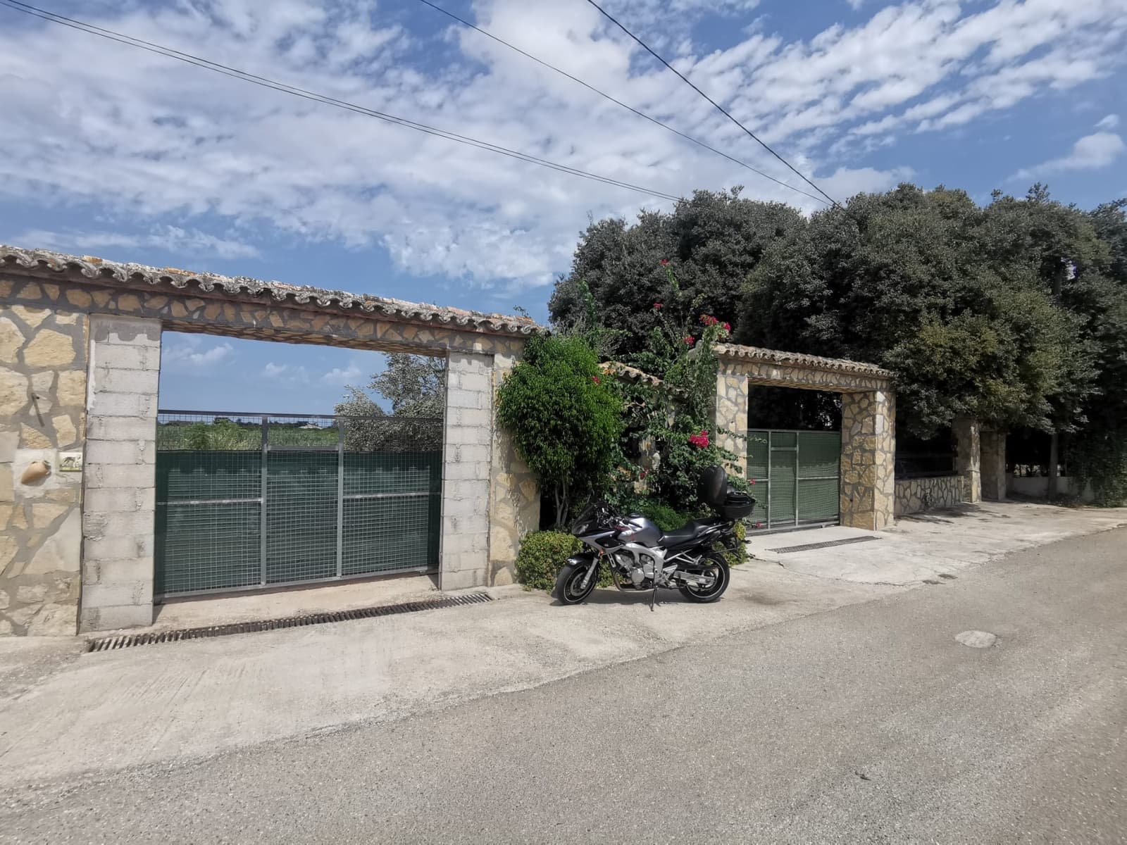 10 bedroom Villa for sale in Ondara with garage - € 800,000 (Ref: 9484929)