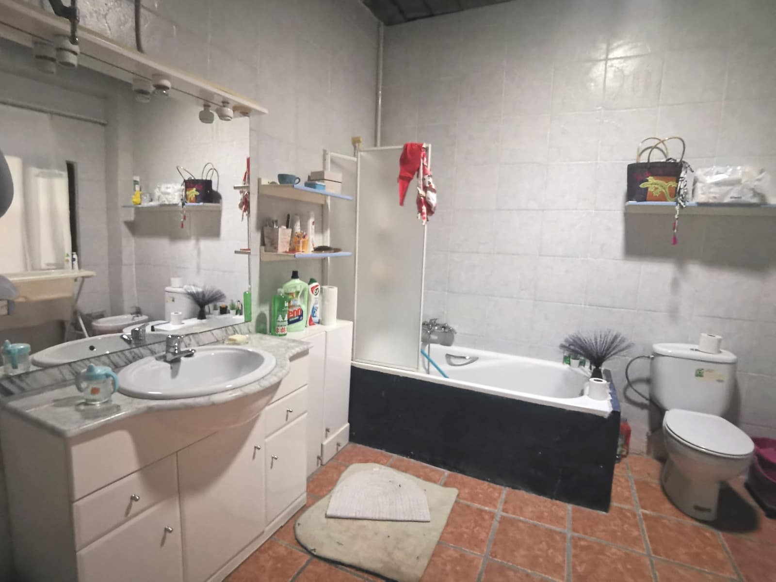 10 bedroom Villa for sale in Ondara with garage - € 800,000 (Ref: 9484929)