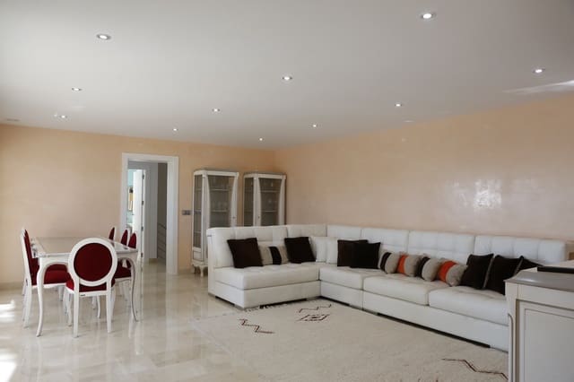 4 bedroom Villa for sale in Moravit - Cap Blanc, Teulada-Moraira with garage - € 1,690,000 (Ref: 9484933)