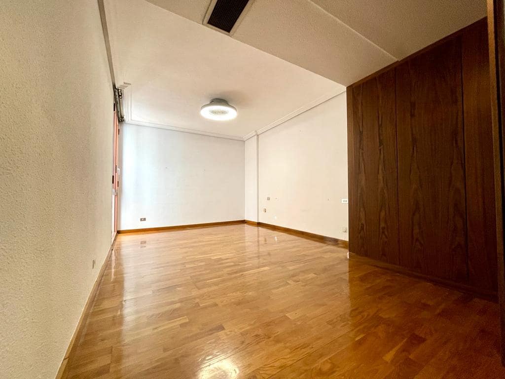 Ático de 5 habitaciones en Alicante / Alacant ciudad en venta con garaje - 799.000 € (Ref: 9484940)