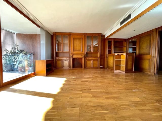 Ático de 5 habitaciones en Ensanche - Diputacion, Alicante / Alacant ciudad en venta con garaje - 799.000 € (Ref: 9484940)