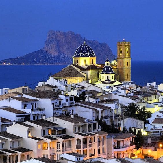 4 quarto Moradia para venda em Altea com garagem - 1 850 000 € (Ref: 9484941)