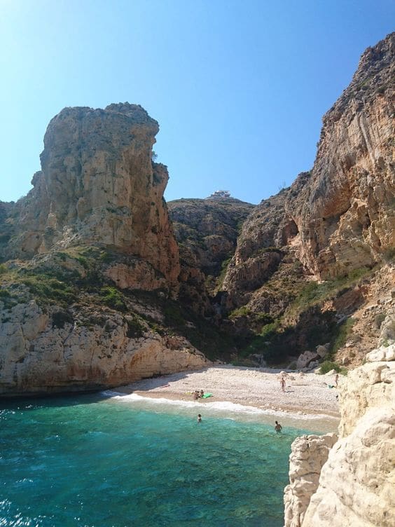 3 bedroom Villa for sale in Benitachell / Benitatxell with garage - € 940,000 (Ref: 9484946)