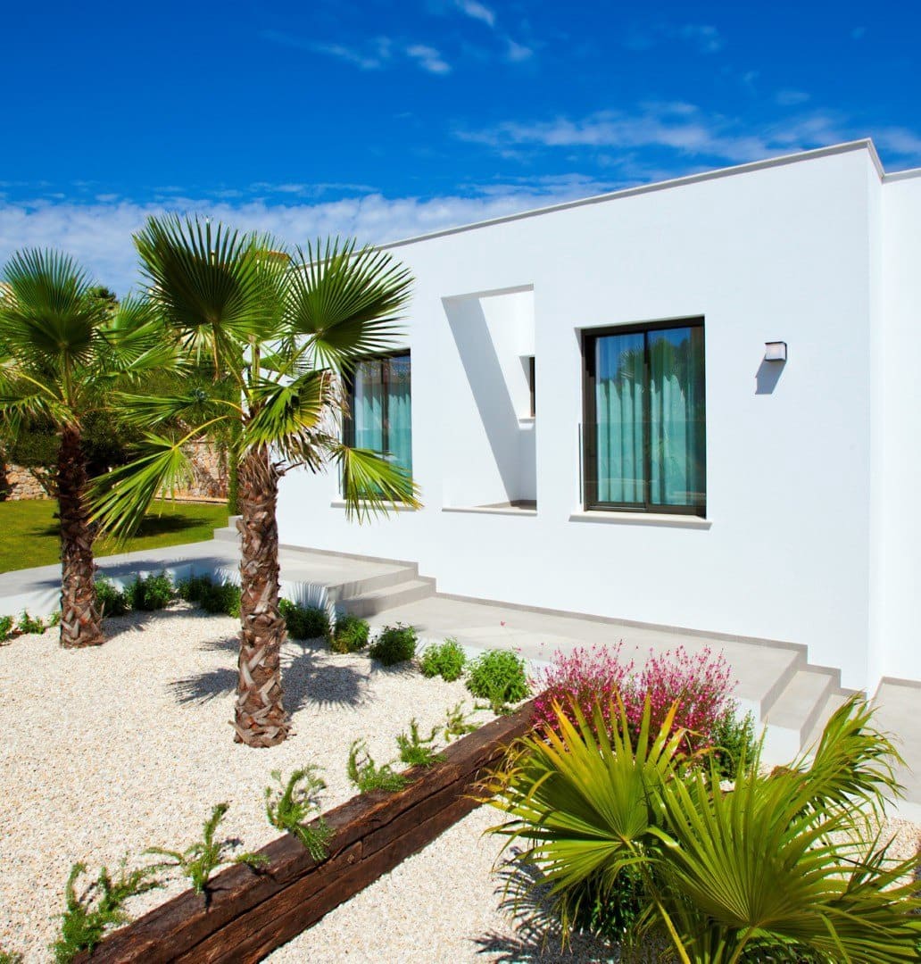 3 bedroom Villa for sale in Benitachell / Benitatxell with garage - € 940,000 (Ref: 9484946)
