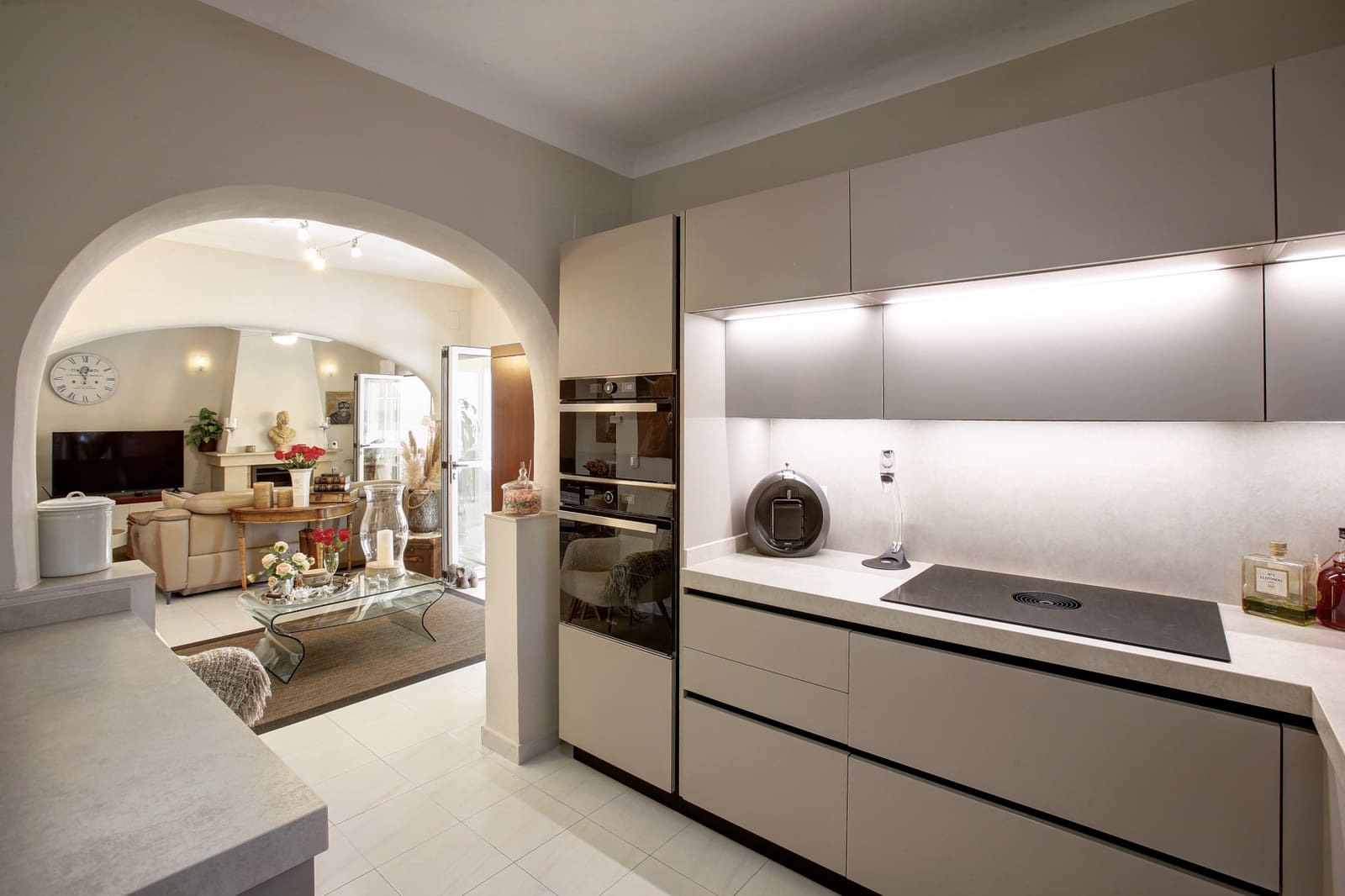 Chalet de 4 habitaciones en Calpe / Calp en venta con garaje - 870.000 € (Ref: 9516354)