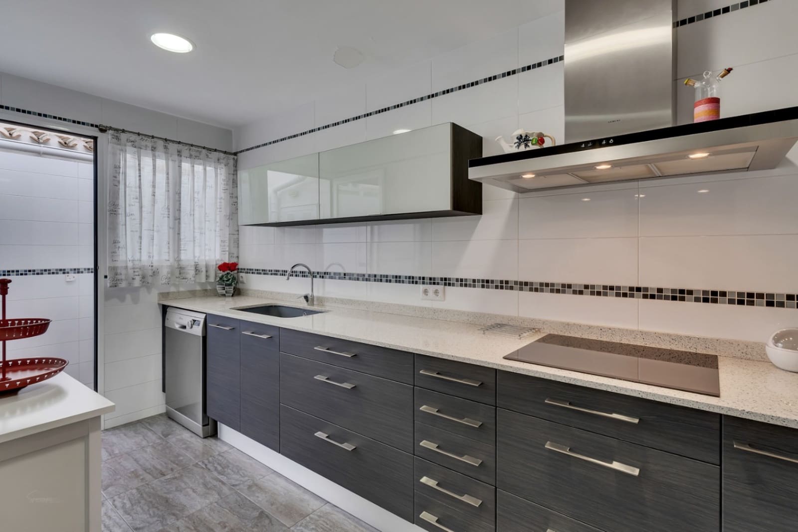 Chalet de 4 habitaciones en Javea / Xàbia en venta con garaje - 1.160.000 € (Ref: 9516356)