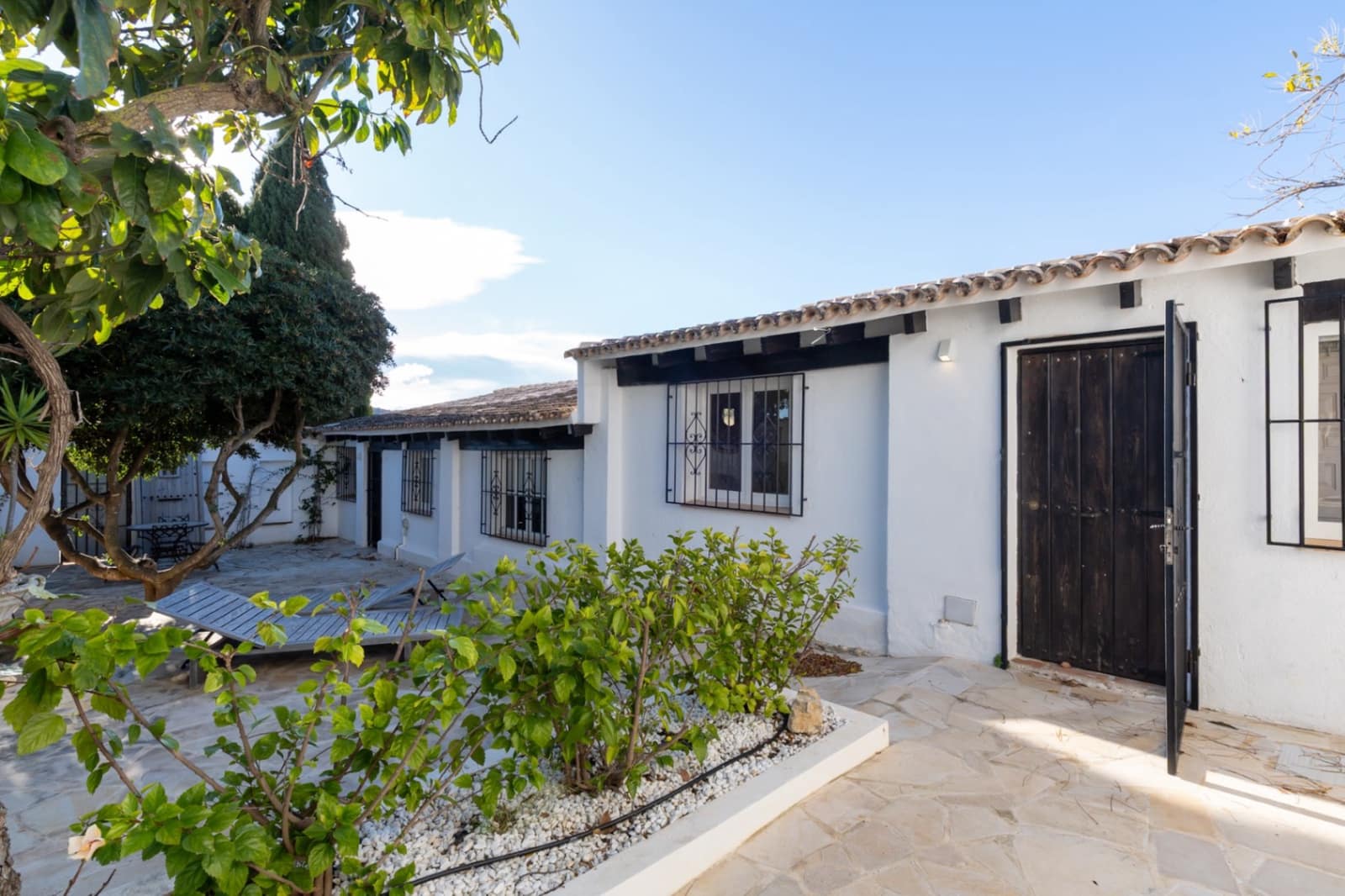 5 slaapkamer Villa te koop in Denia met garage - € 1.550.000 (Ref: 9516357)