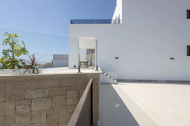 3 sovrum Villa till salu i Polop med garage - 795 000 € (Ref: 9516360)