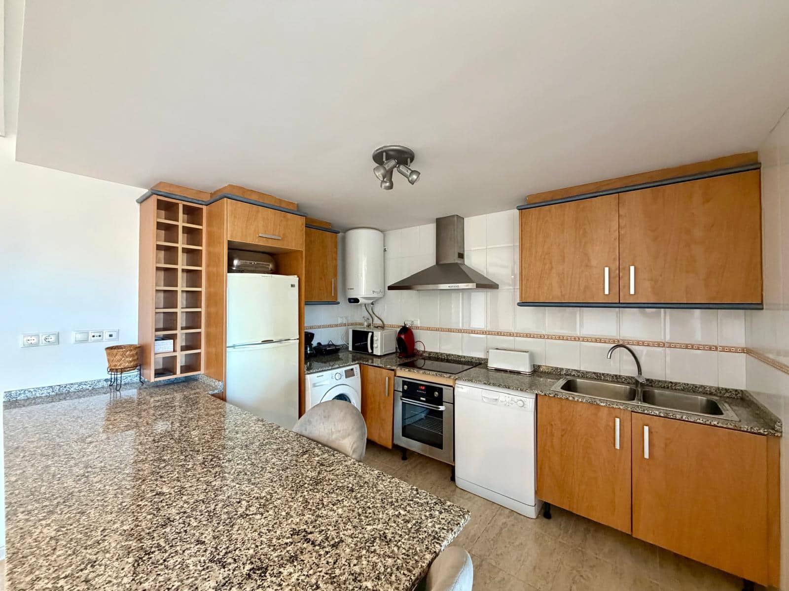 2 soveværelse Strandlejlighed til salg i Javea / Xabia med garage - € 469.000 (Ref: 9516370)