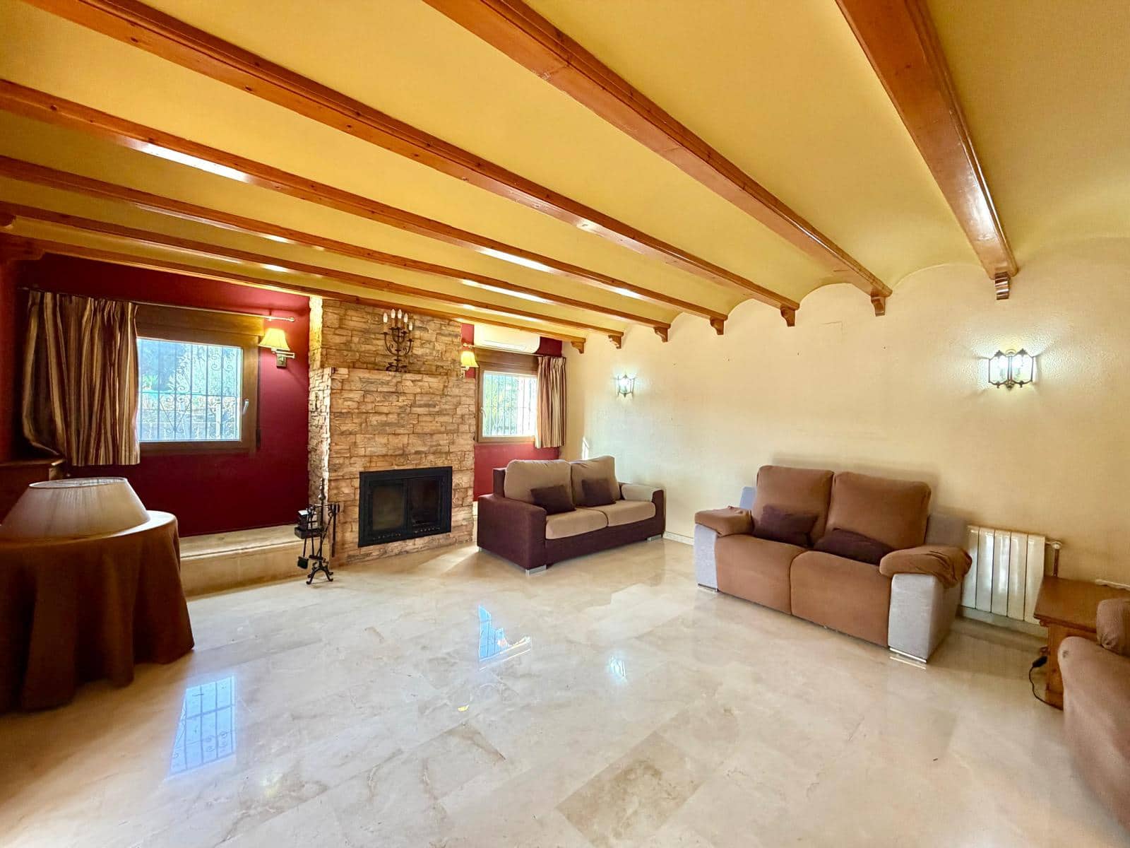 8 Zimmer Villa zu verkaufen in Pedreguer mit Garage - 975.000 € (Ref: 9563958)