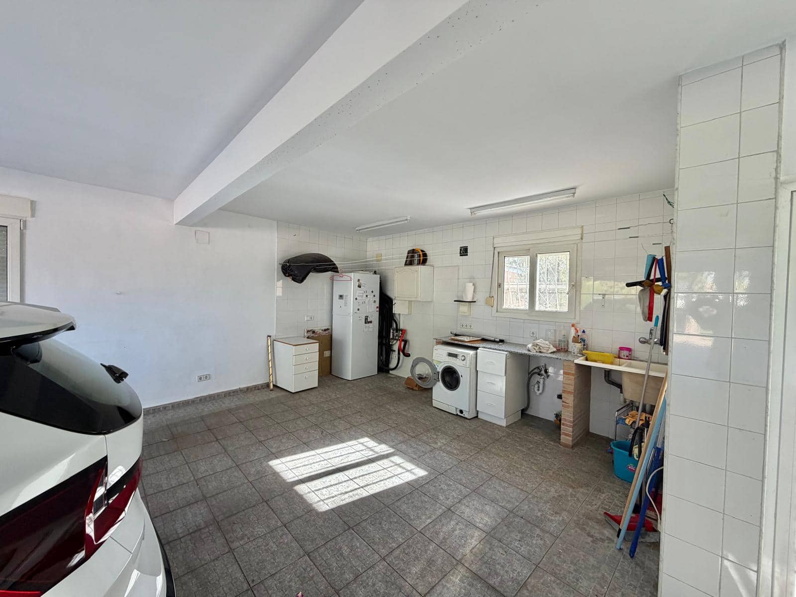 8 Zimmer Villa zu verkaufen in Pedreguer mit Garage - 975.000 € (Ref: 9563958)