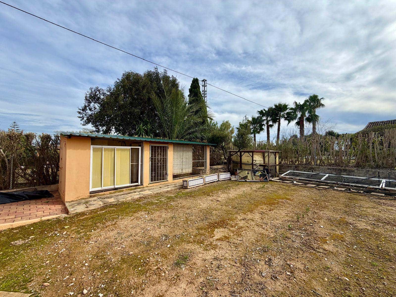 8 Zimmer Villa zu verkaufen in Pedreguer mit Garage - 975.000 € (Ref: 9563958)