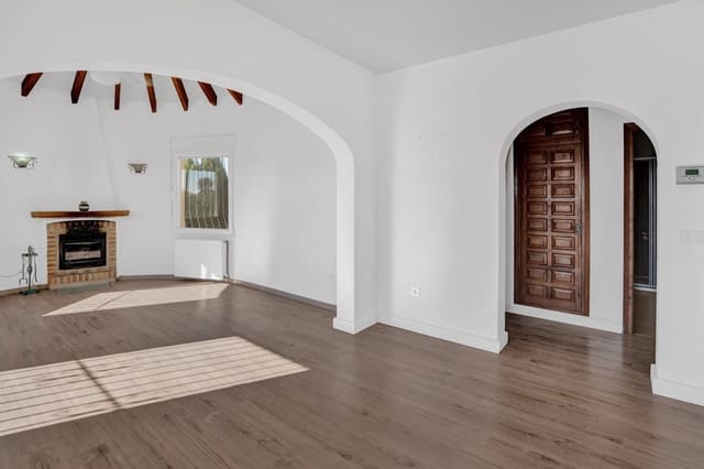 2 chambre Villa/Maison à vendre à Pueblo, Calpe / Calp avec garage - 470 000 € (Ref: 9563960)