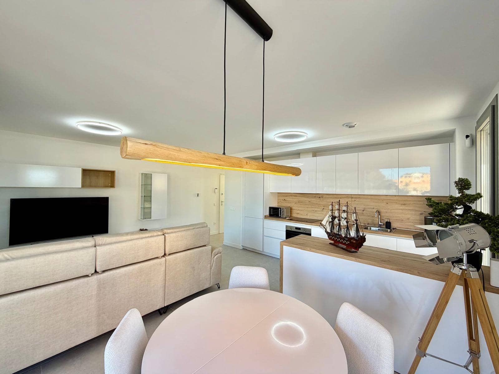 3 bedroom Apartment for sale in Denia with garage - € 549,000 (Ref: 9563961)