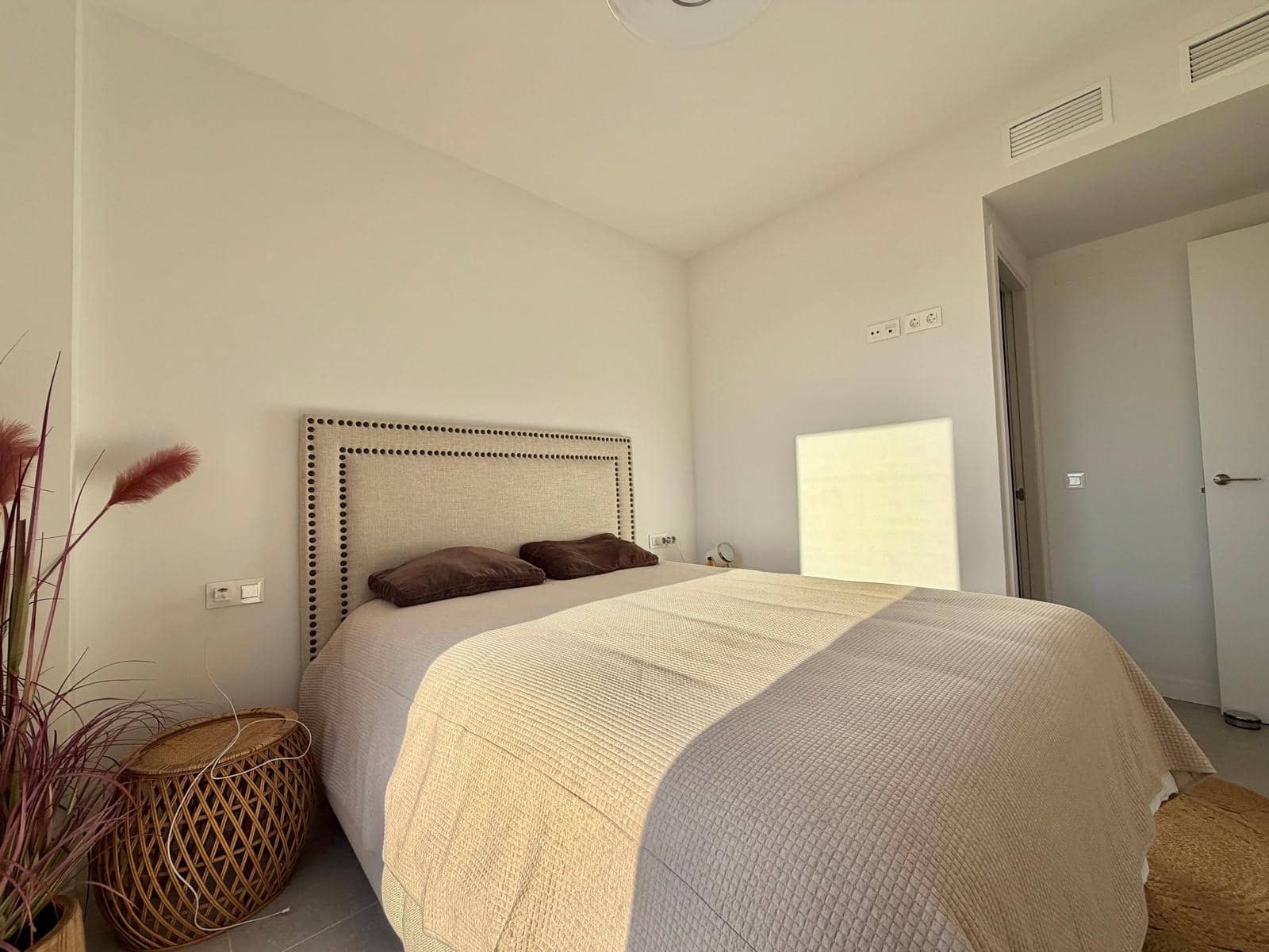 3 bedroom Apartment for sale in Denia with garage - € 549,000 (Ref: 9563961)