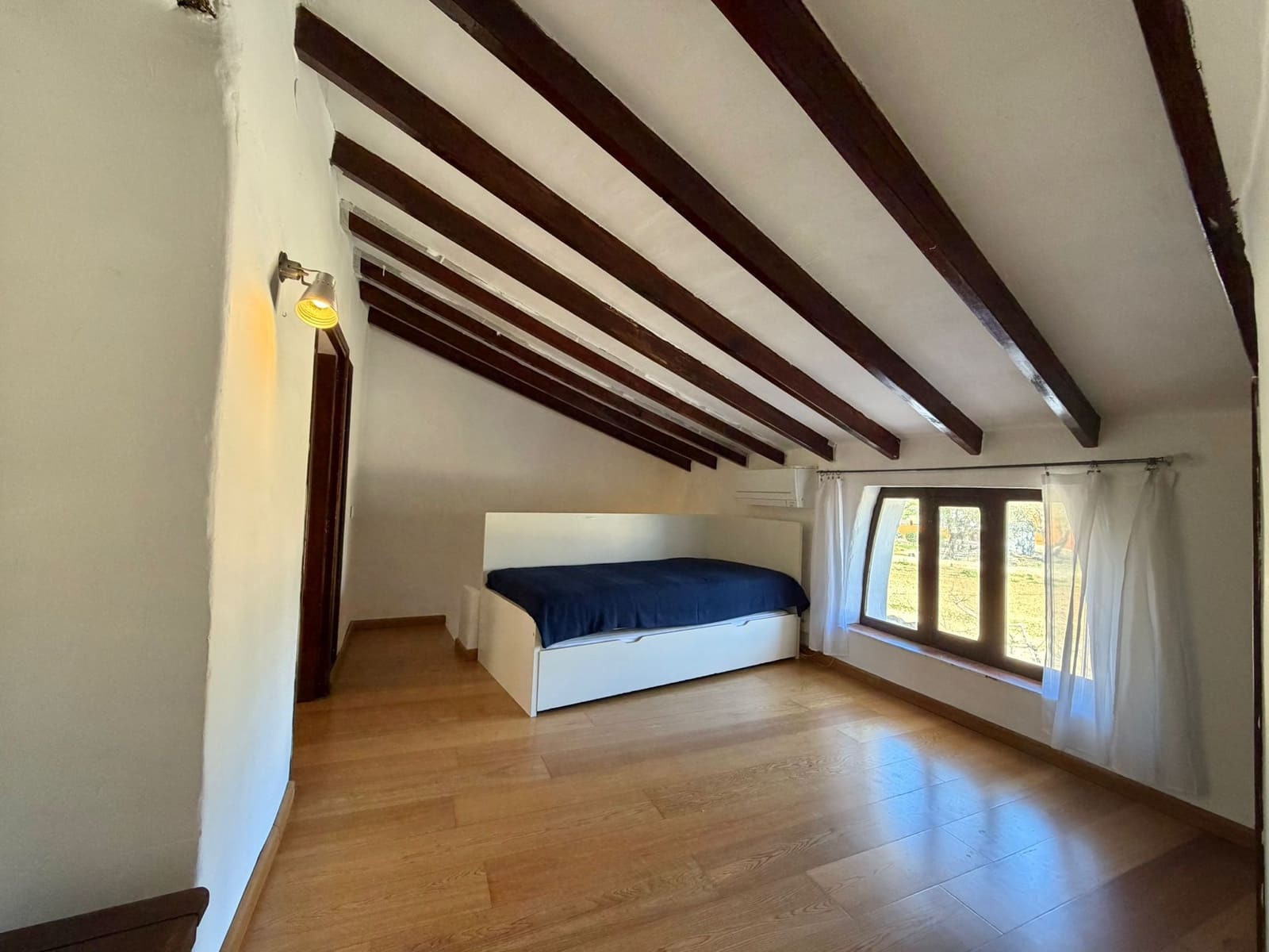 2 bedroom Villa for rent in Denia - € 1,400 (Ref: 9598655)