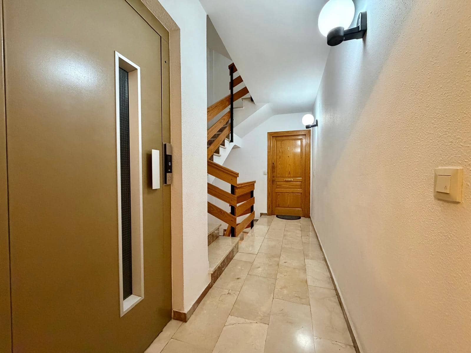 Apartamento de 3 habitaciones en Javea / Xàbia en venta - 365.000 € (Ref: 9609947)