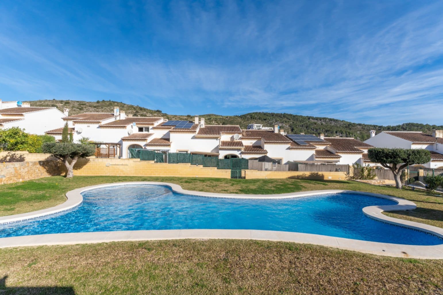 Adosado de 2 habitaciones en Benitachell / Benitatxell en venta con garaje - 315.000 € (Ref: 9665399)