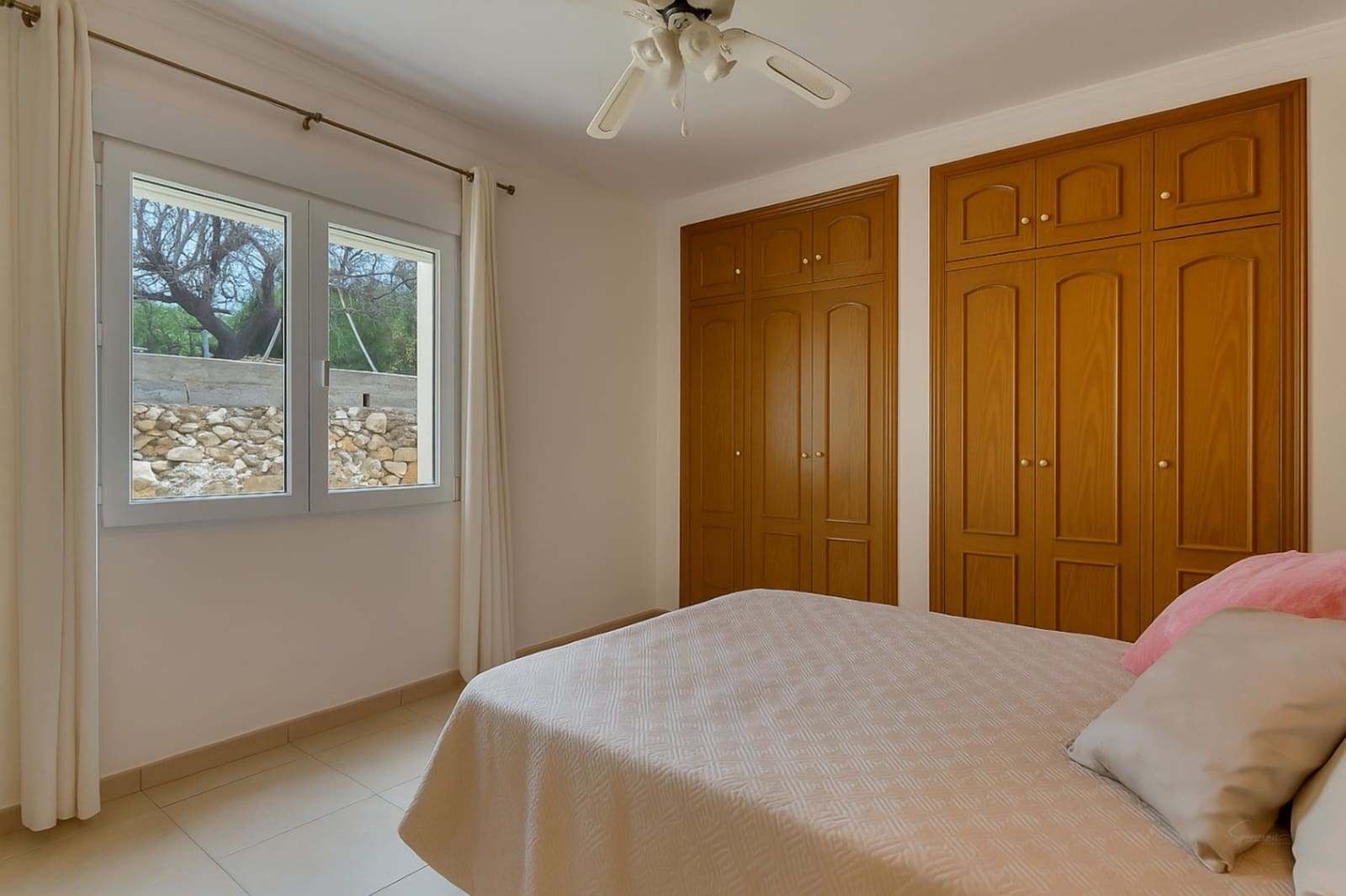 4 bedroom Villa for sale in Adsubia with garage - € 849,000 (Ref: 9726917)