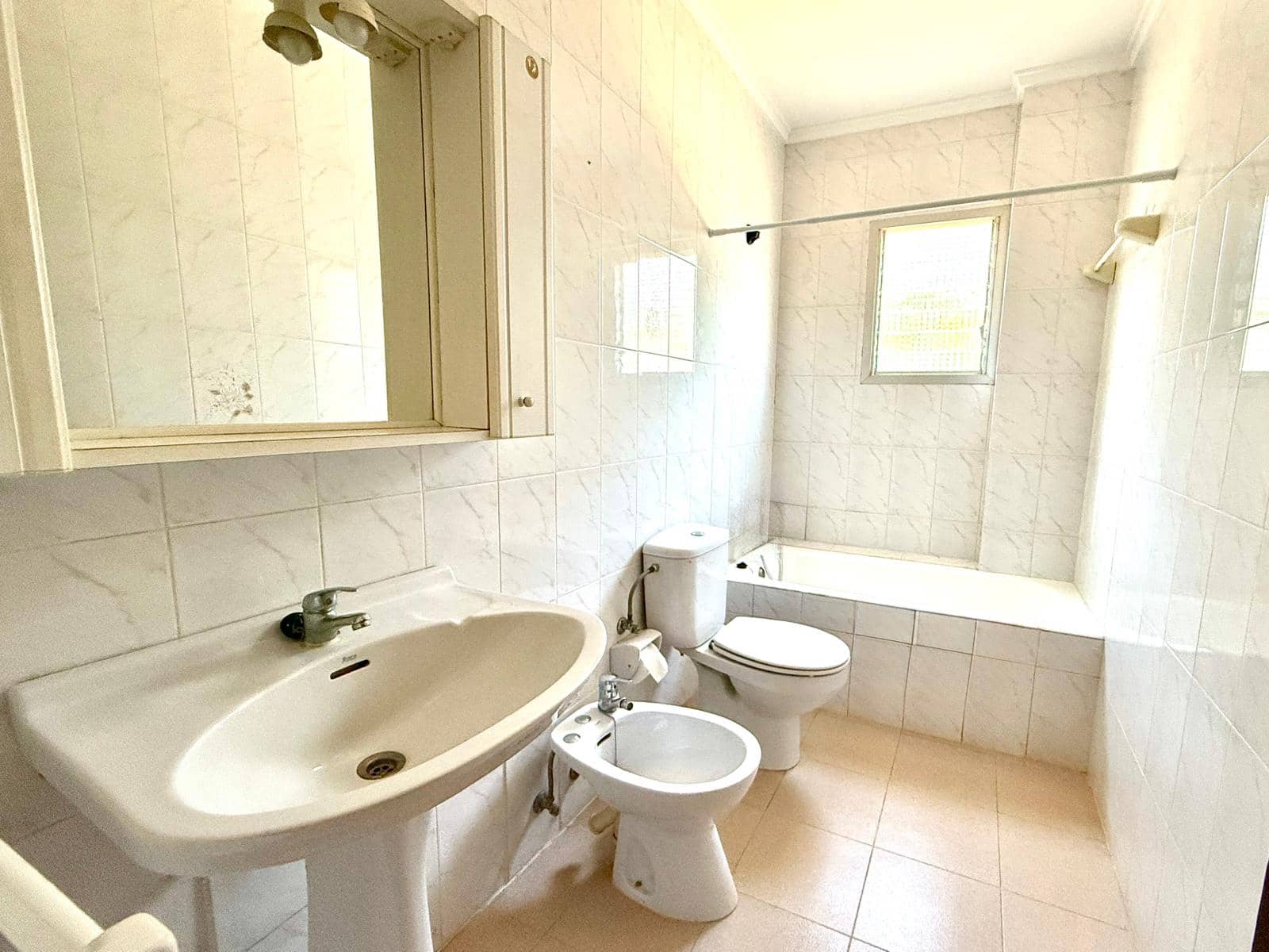 6 quarto Quinta/Casa Rural para venda em Denia com garagem - 950 000 € (Ref: 9826898)