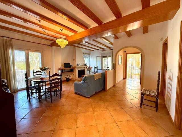 6 quarto Quinta/Casa Rural para venda em Dénia com garagem - 950 000 € (Ref: 9826898)