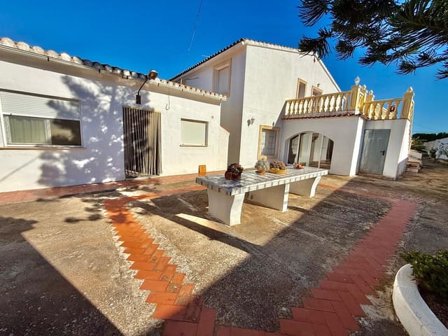 6 quarto Quinta/Casa Rural para venda em Dénia com garagem - 950 000 € (Ref: 9826898)