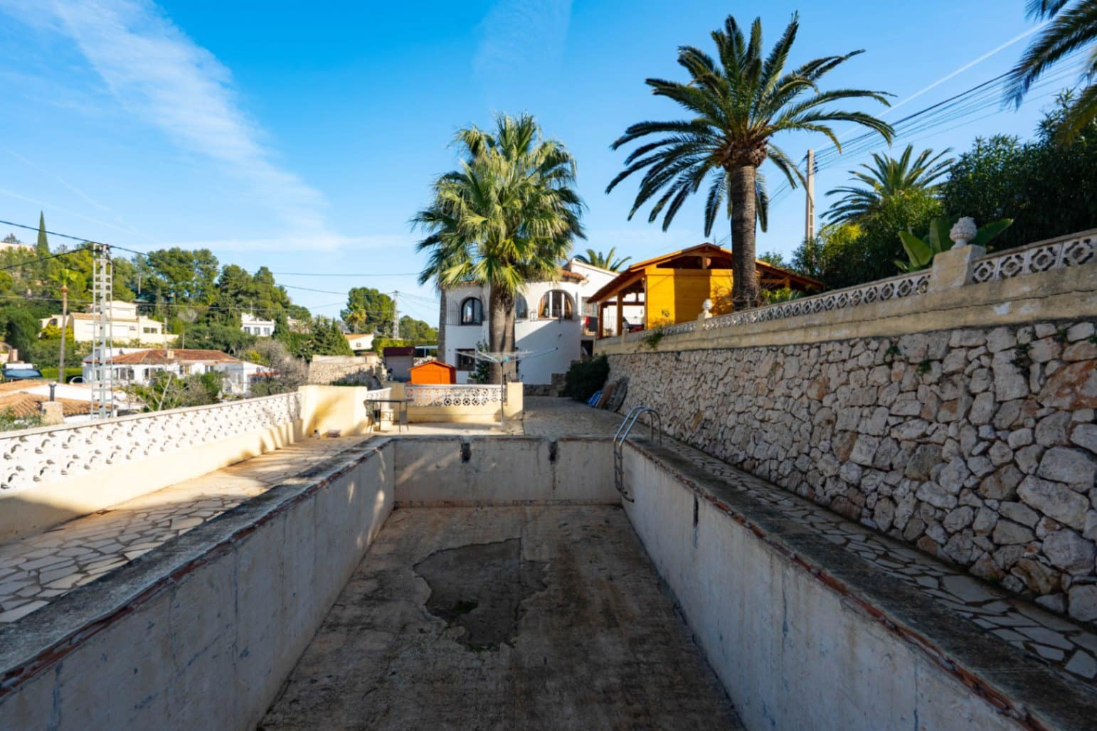 3 bedroom Villa for sale in Benissa with pool garage - € 610,000 (Ref: 9826899)