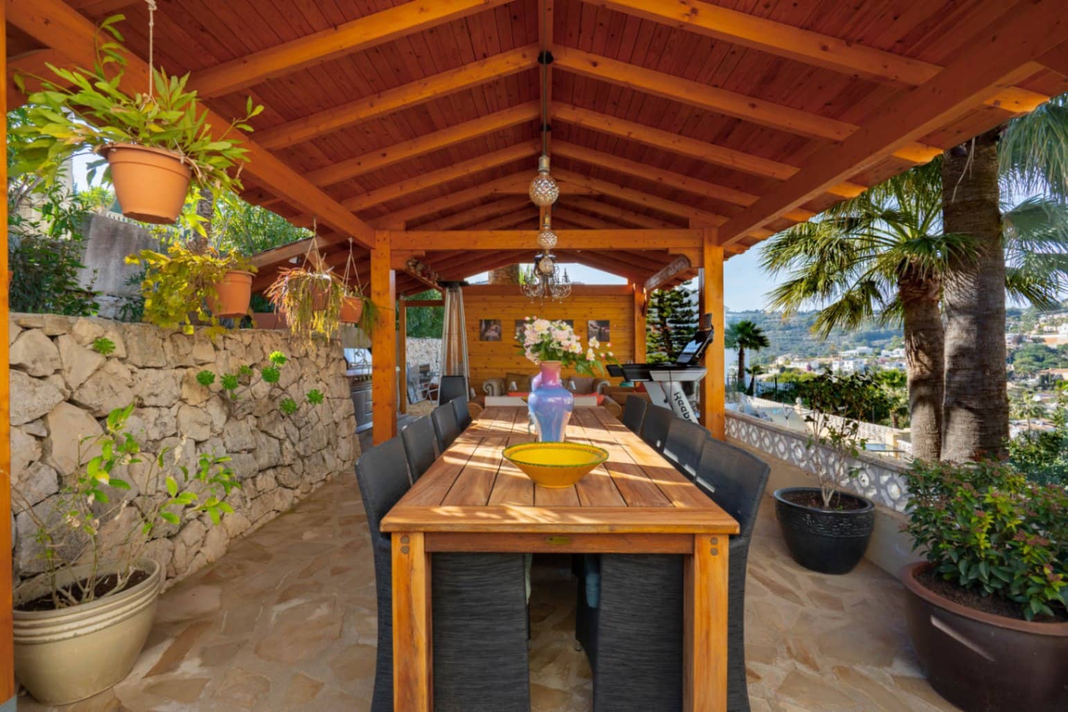 3 bedroom Villa for sale in Benissa with pool garage - € 610,000 (Ref: 9826899)