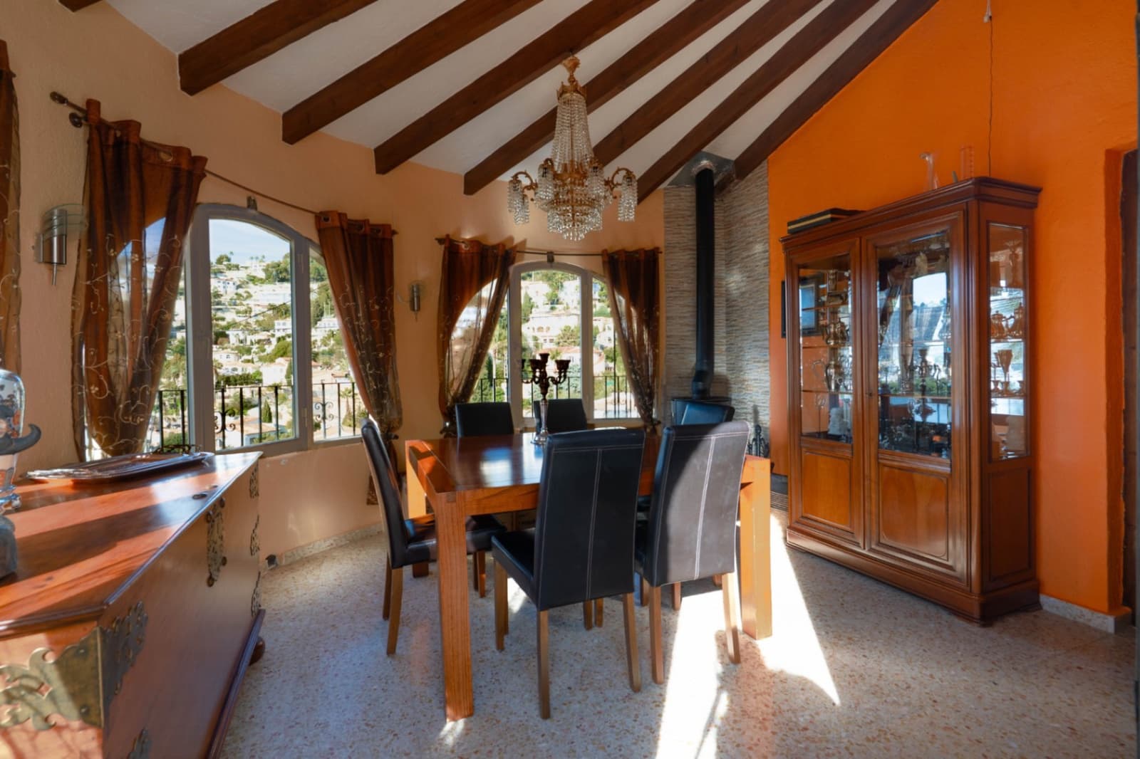3 bedroom Villa for sale in Benissa with pool garage - € 610,000 (Ref: 9826899)