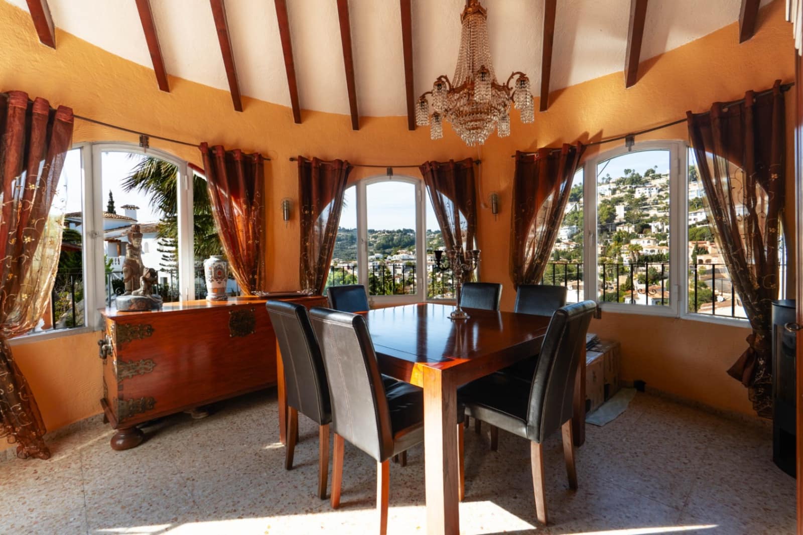 3 bedroom Villa for sale in Benissa with pool garage - € 610,000 (Ref: 9826899)