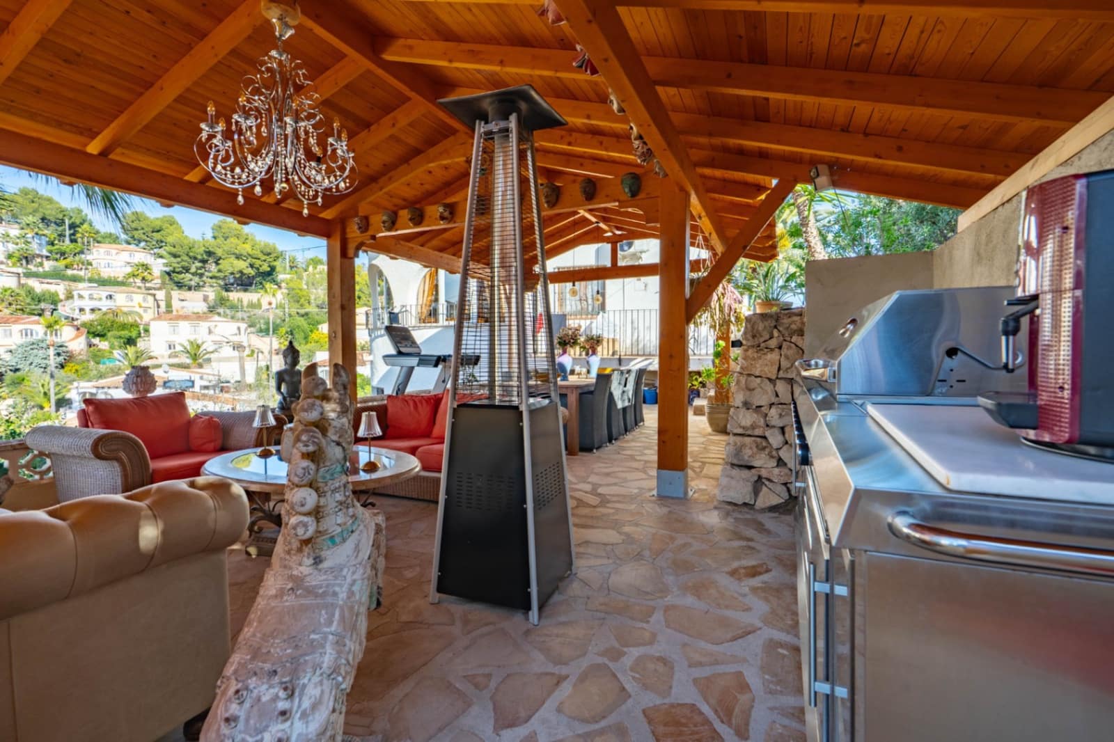 3 bedroom Villa for sale in Benissa with pool garage - € 610,000 (Ref: 9826899)