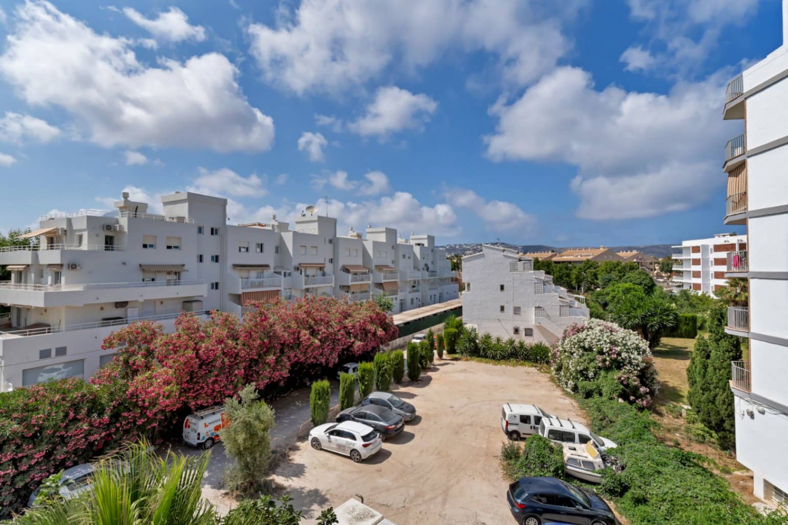2 bedroom Apartment for sale in Arenal with garage - € 359,000 (Ref: 9854871)