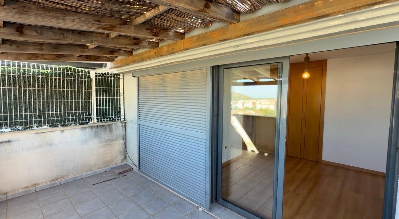 4 soveværelse Lejlighed til salg i Pedreguer med swimmingpool - € 289.000 (Ref: 9889578)