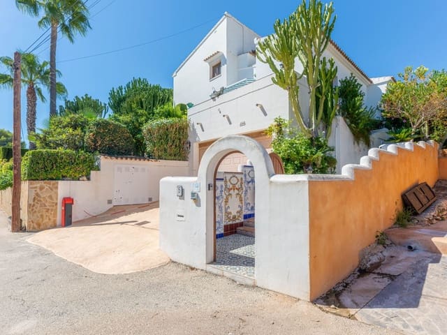 4 soveværelse Villa til salg i Moraira, Teulada-Moraira med swimmingpool garage - € 1.090.000 (Ref: 10136465)