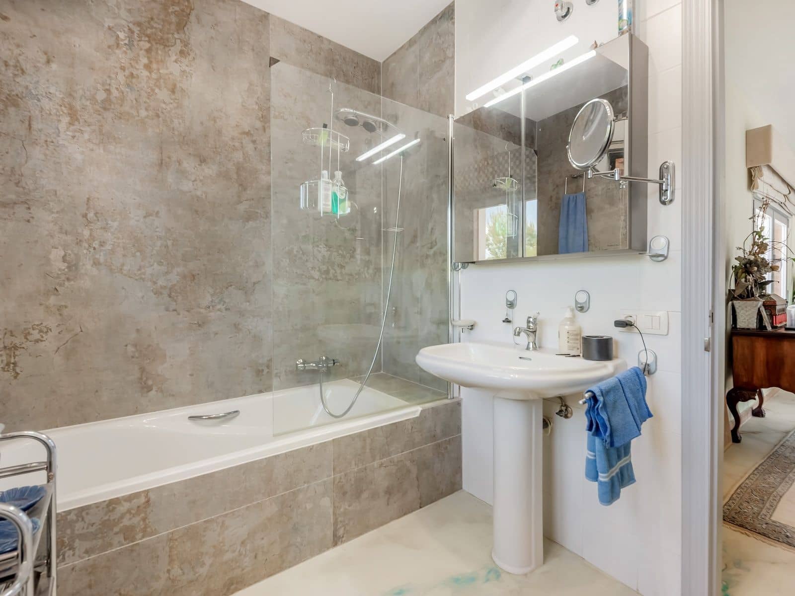 4 bedroom Villa for sale in Moraira with pool garage - € 1,090,000 (Ref: 10136465)