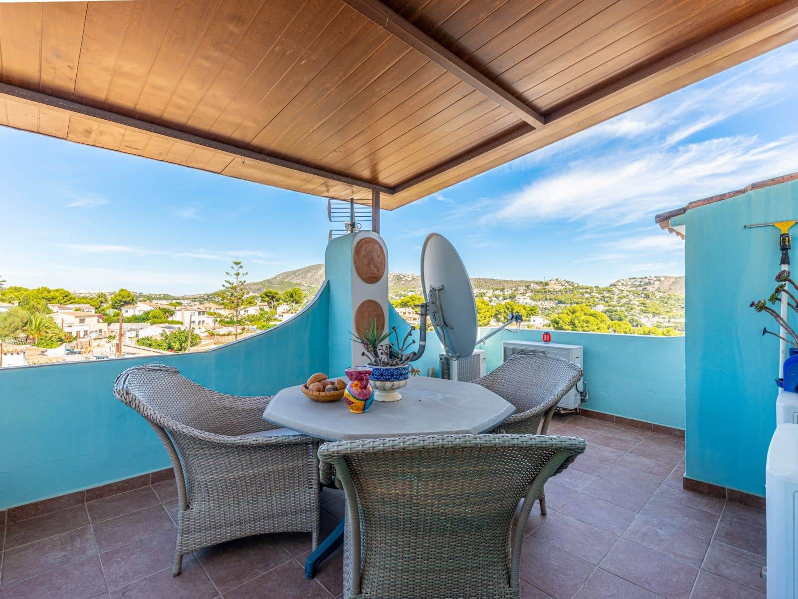 4 bedroom Villa for sale in Moraira with pool garage - € 1,090,000 (Ref: 10136465)