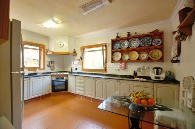 4 bedroom Villa for rent in Javea / Xàbia with pool garage - € 2,950 (Ref: 6406598)