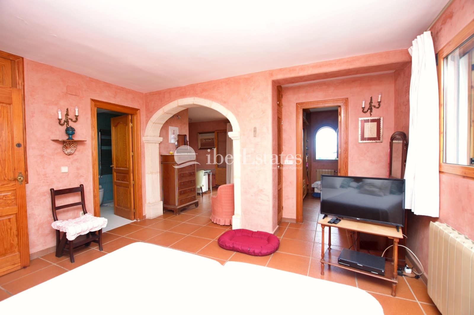 4 soveværelse Villa til leje i Javea / Xabia med swimmingpool garage - € 2.950 (Ref: 6406598)