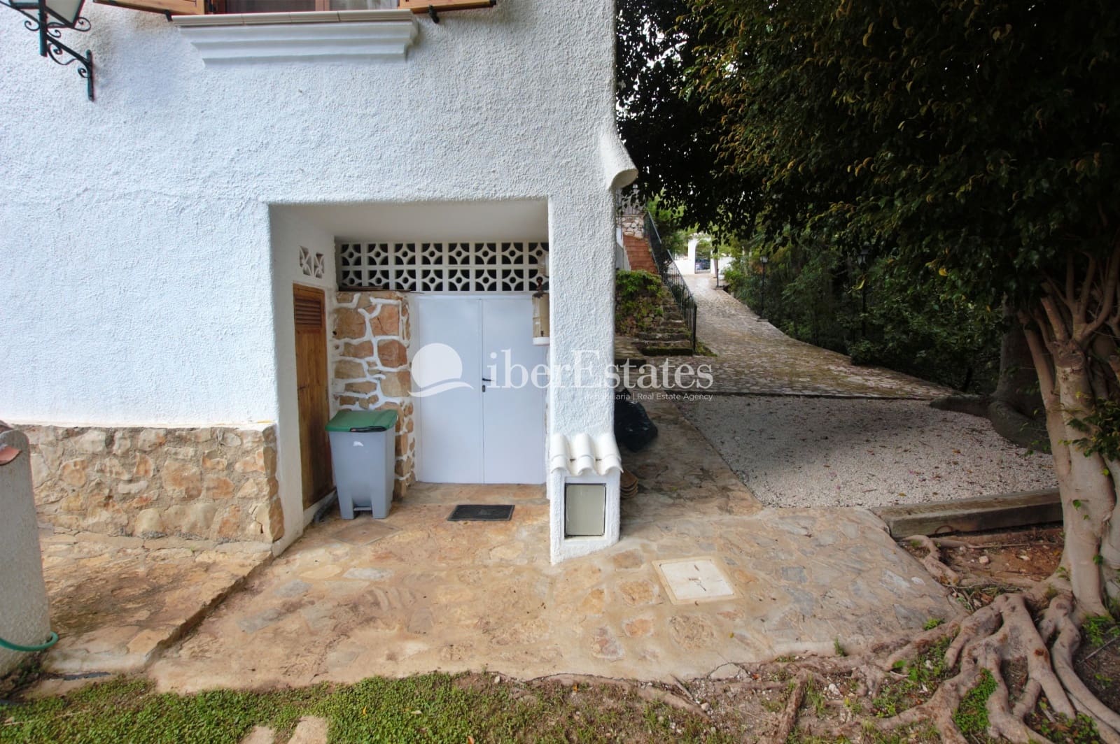 4 soveværelse Villa til leje i Javea / Xabia med swimmingpool garage - € 2.950 (Ref: 6406598)