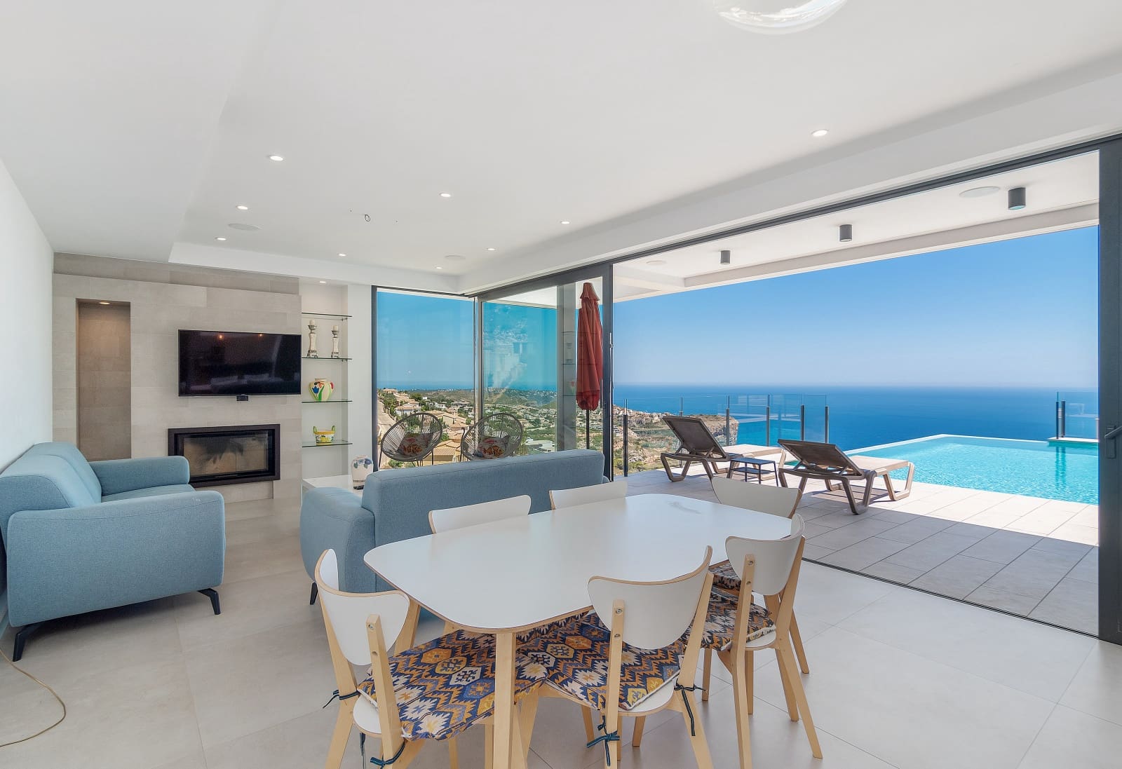 3 sovrum Villa till salu i Cumbre del Sol med pool garage - 1 080 000 € (Ref: 6970084)
