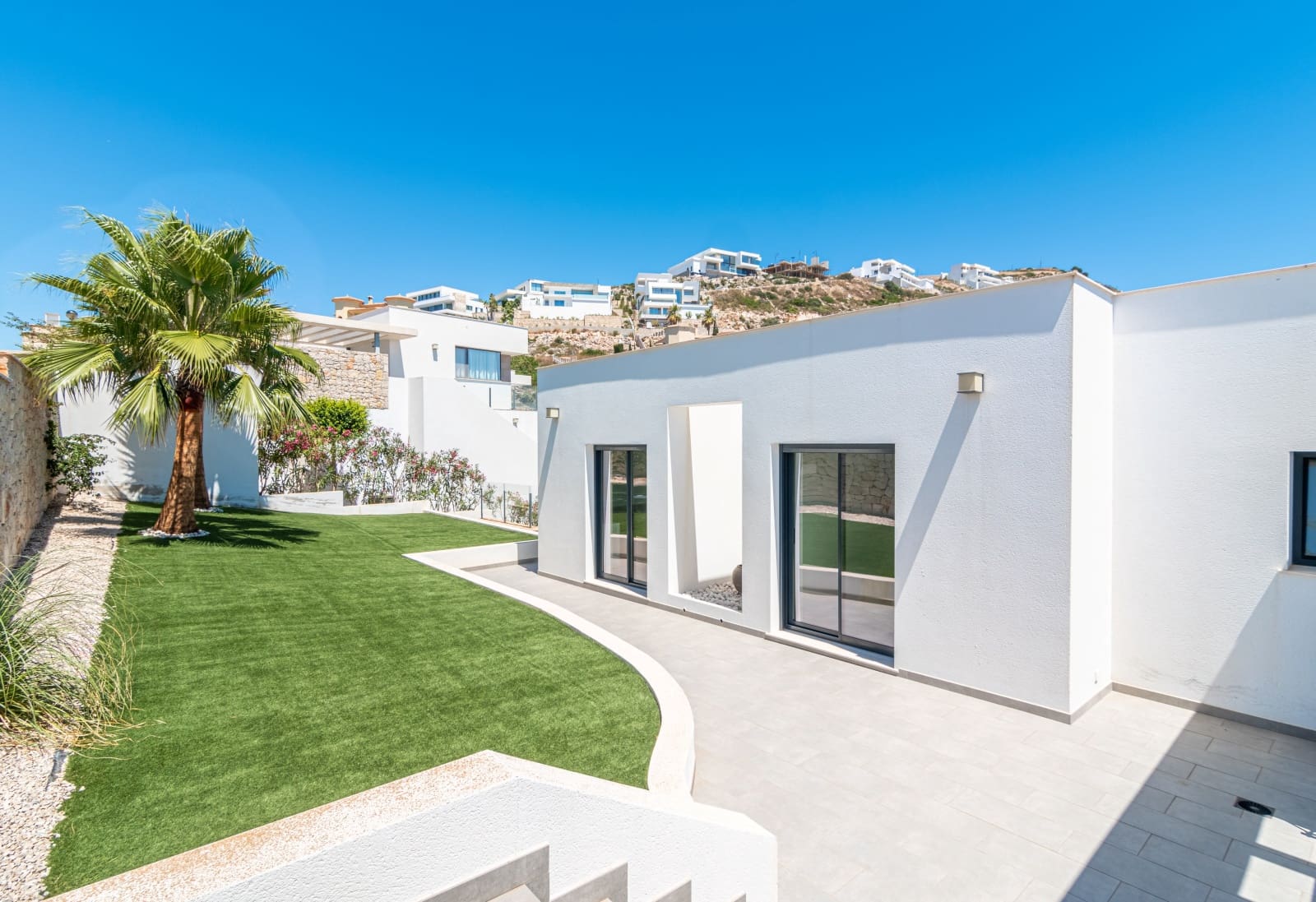 3 sovrum Villa till salu i Cumbre del Sol med pool garage - 1 080 000 € (Ref: 6970084)