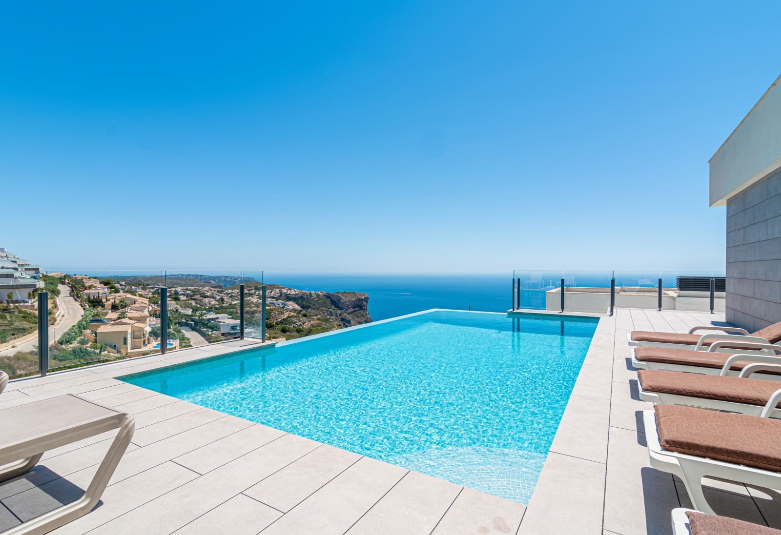 3 sovrum Villa till salu i Cumbre del Sol med pool garage - 1 080 000 € (Ref: 6970084)