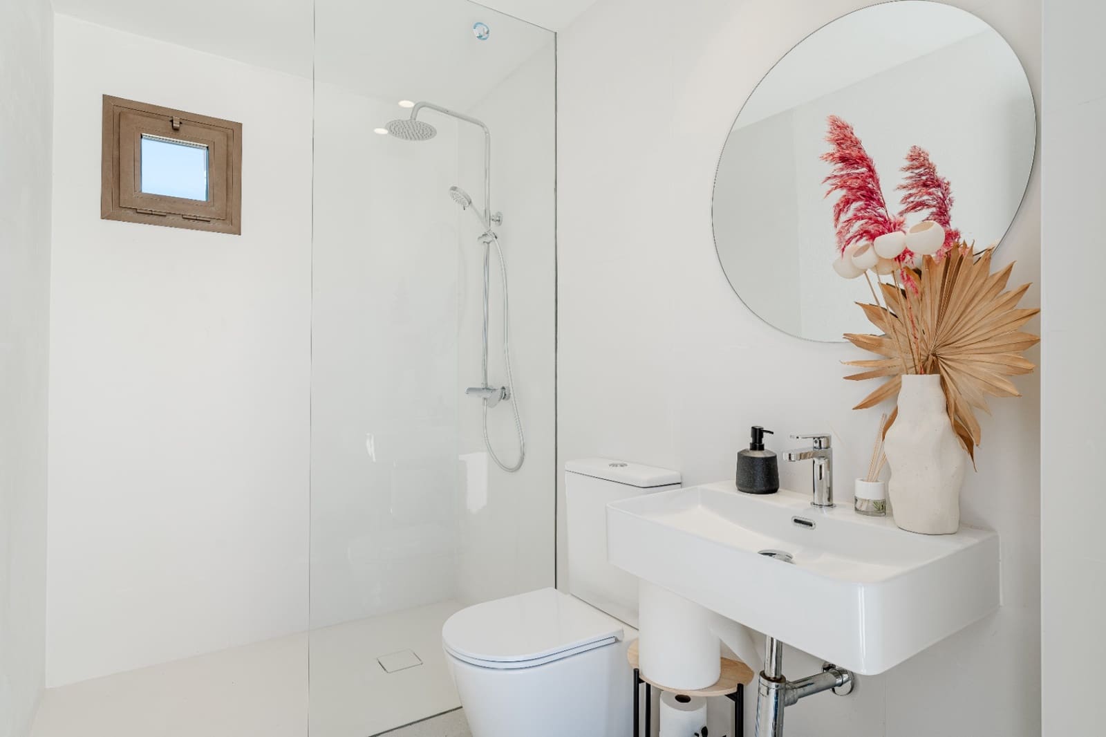 3 bedroom Villa for sale in Moraira with garage - € 1,690,000 (Ref: 8448838)