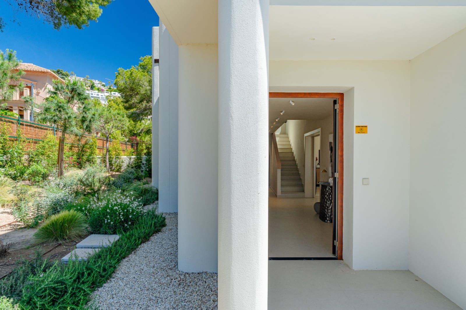 3 bedroom Villa for sale in Moraira with garage - € 1,690,000 (Ref: 8448838)