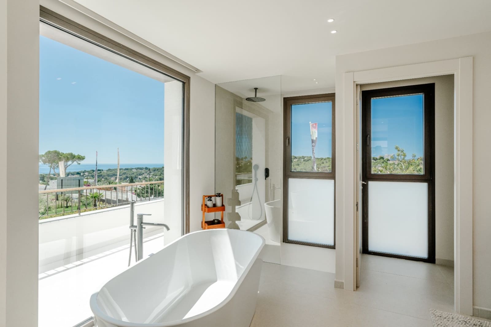 3 bedroom Villa for sale in Moraira with garage - € 1,690,000 (Ref: 8448838)