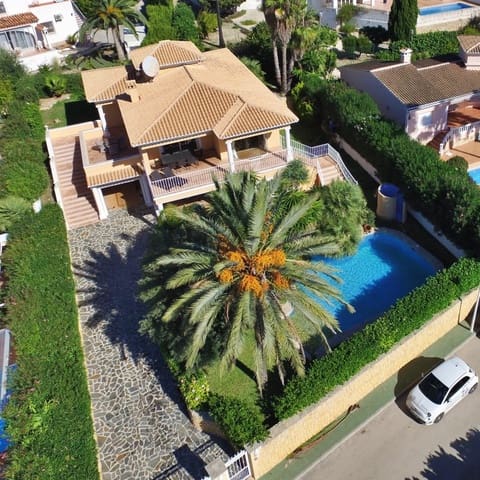 4 Zimmer Villa zu verkaufen in Moraira, Teulada-Moraira mit Pool Garage - 965.000 € (Ref: 8492937)